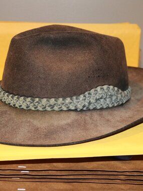 Men's dark brown Chris Eddy felt hat with braided band. Large.